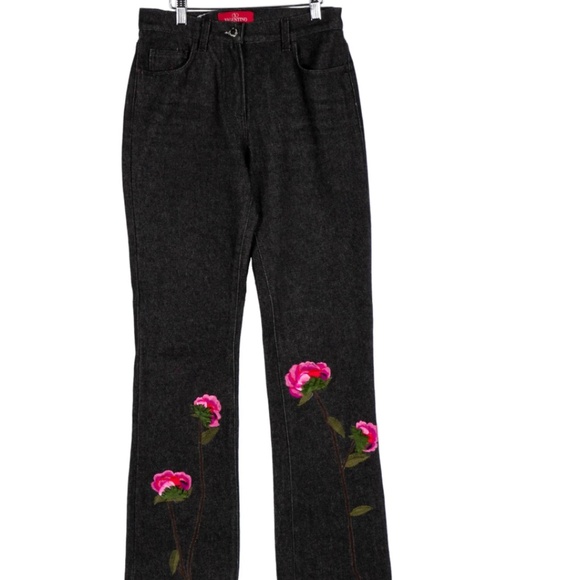 Valentino Garavani Floral-appliqué Straight-leg Jeans Flower Detail - Picture 12 of 13